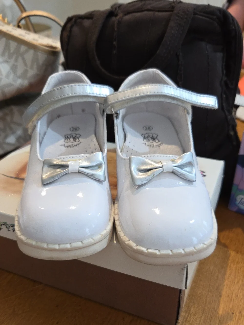 Vintage European Size 28 Girls' White Mary Jane Shoes with Bow